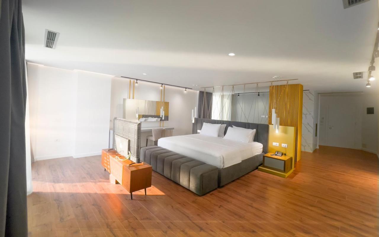Dorchester Hotel Sarandë Eksteriør bilde