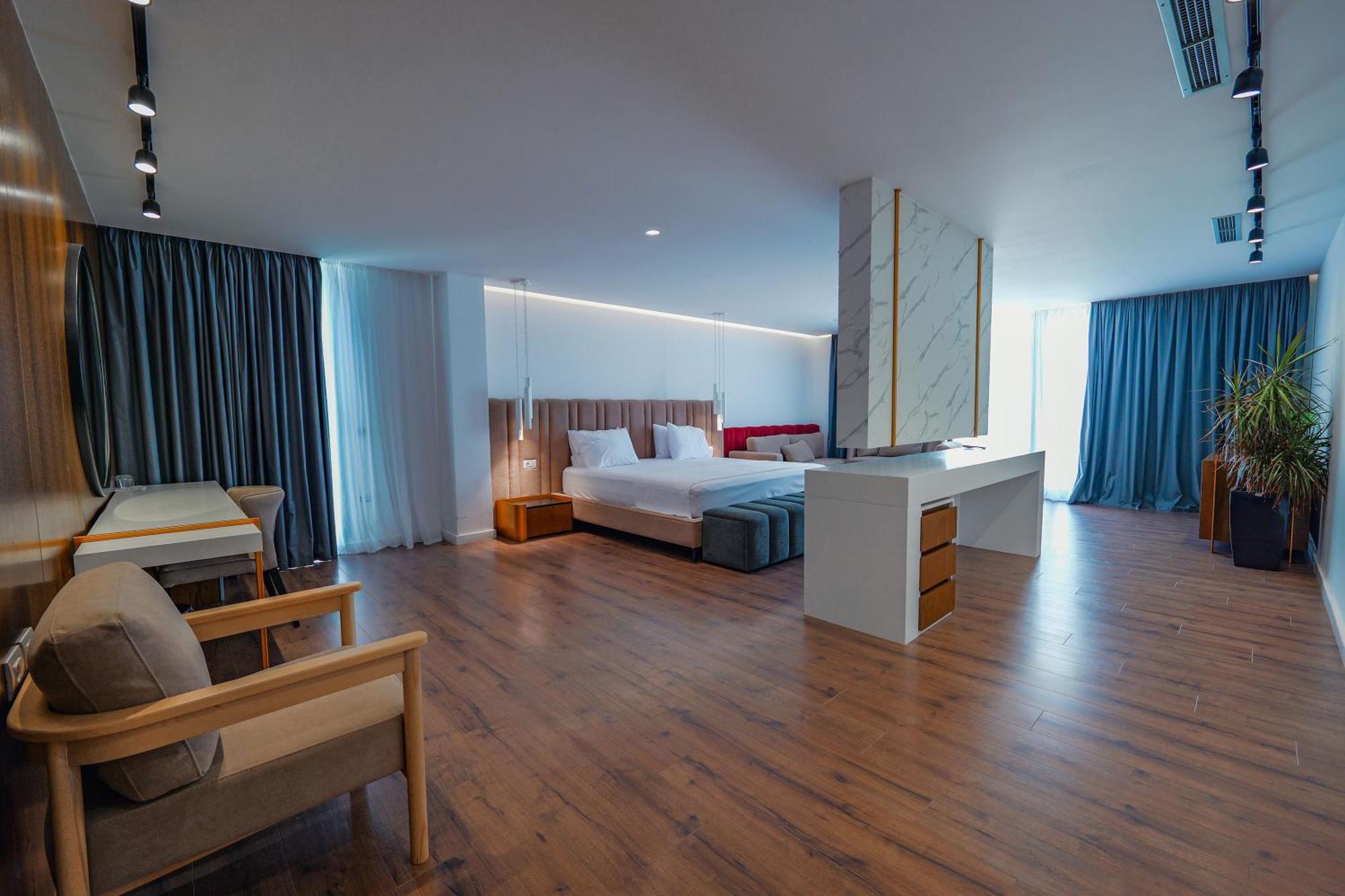 Dorchester Hotel Sarandë Eksteriør bilde