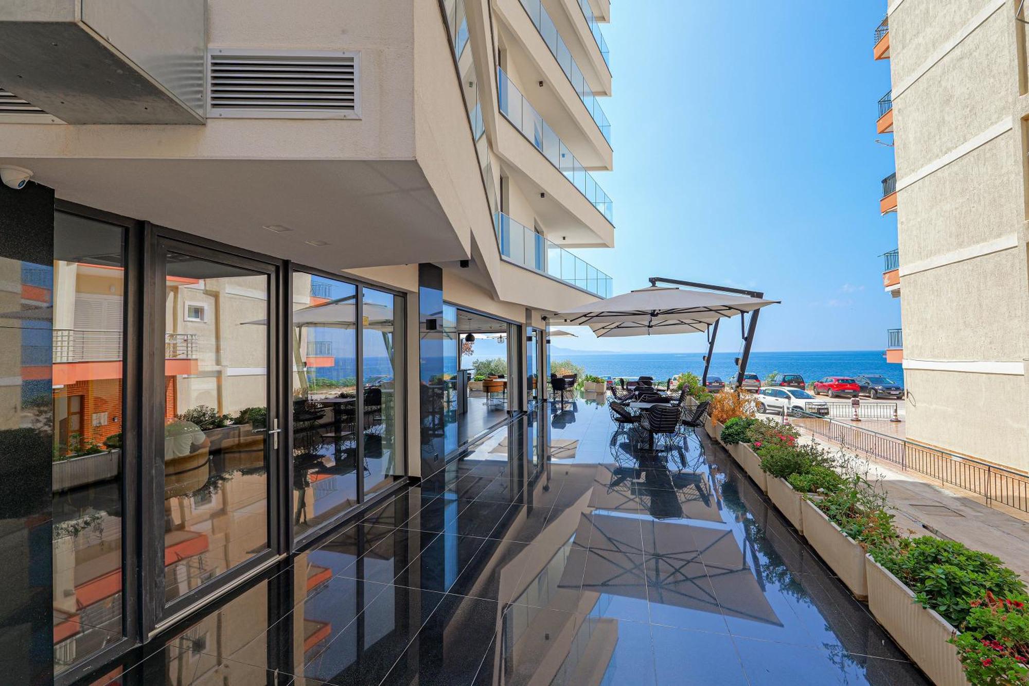 Dorchester Hotel Sarandë Eksteriør bilde