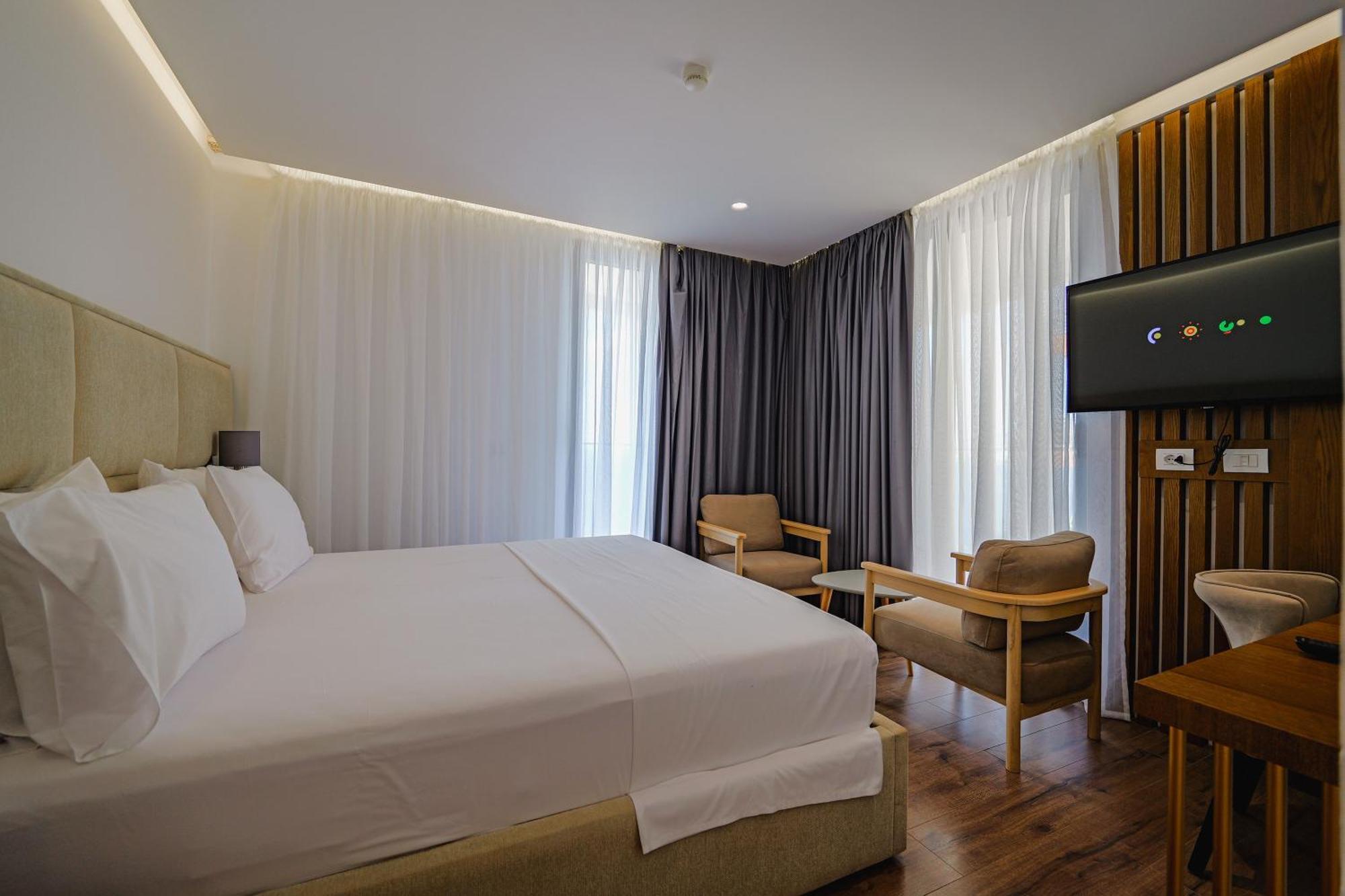 Dorchester Hotel Sarandë Eksteriør bilde