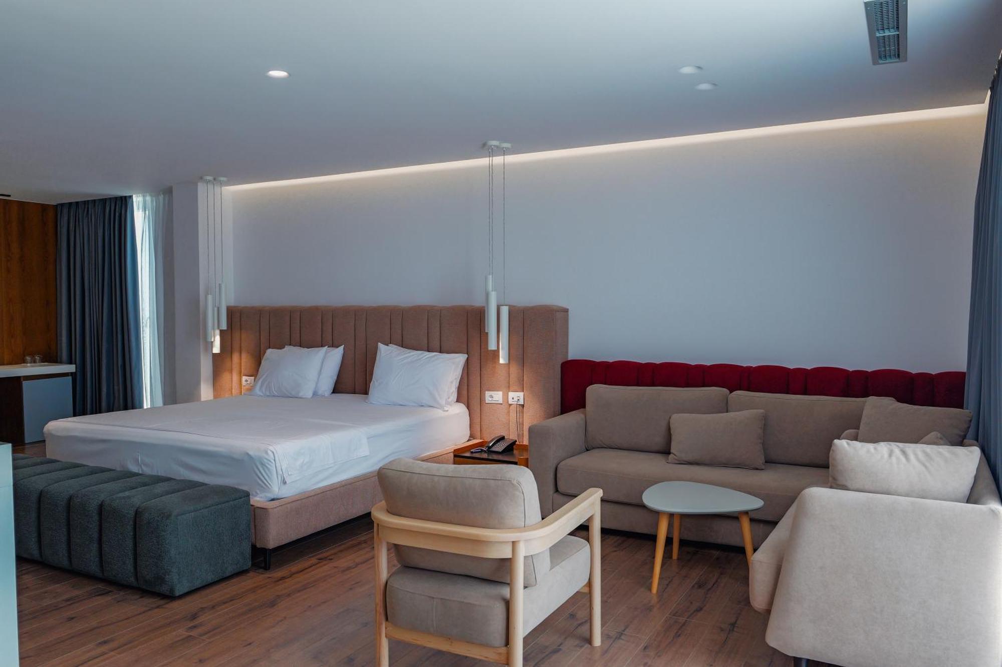Dorchester Hotel Sarandë Eksteriør bilde