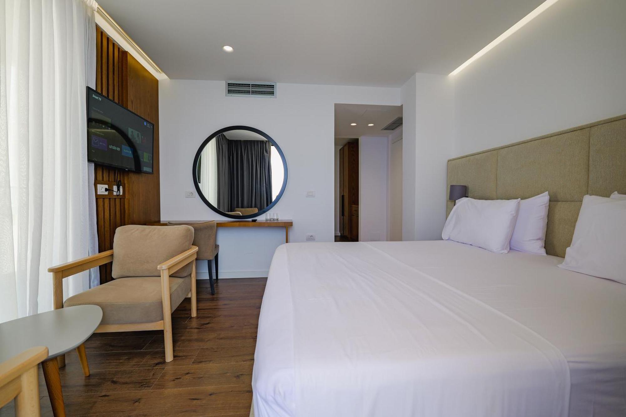 Dorchester Hotel Sarandë Eksteriør bilde