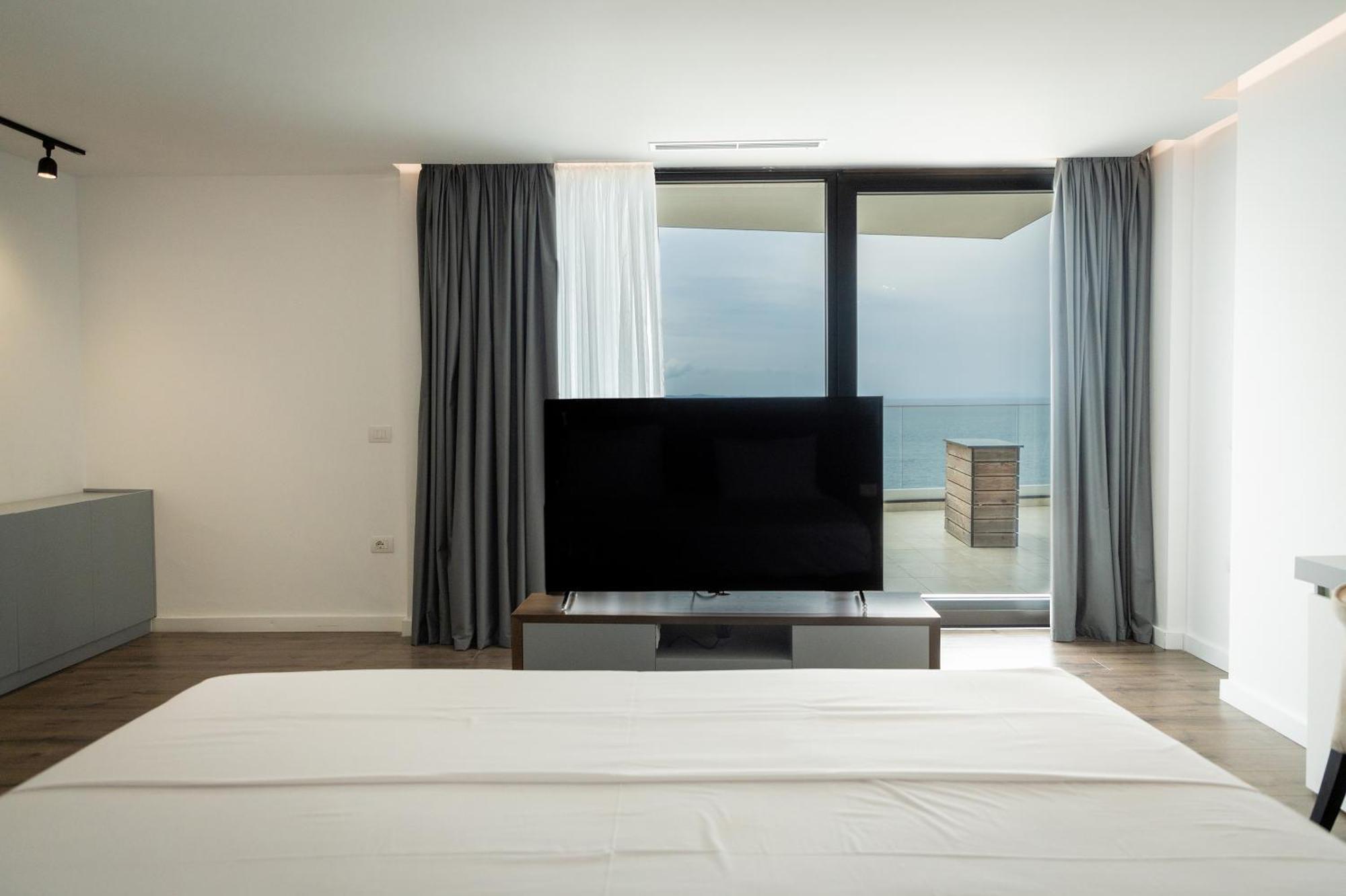 Dorchester Hotel Sarandë Eksteriør bilde